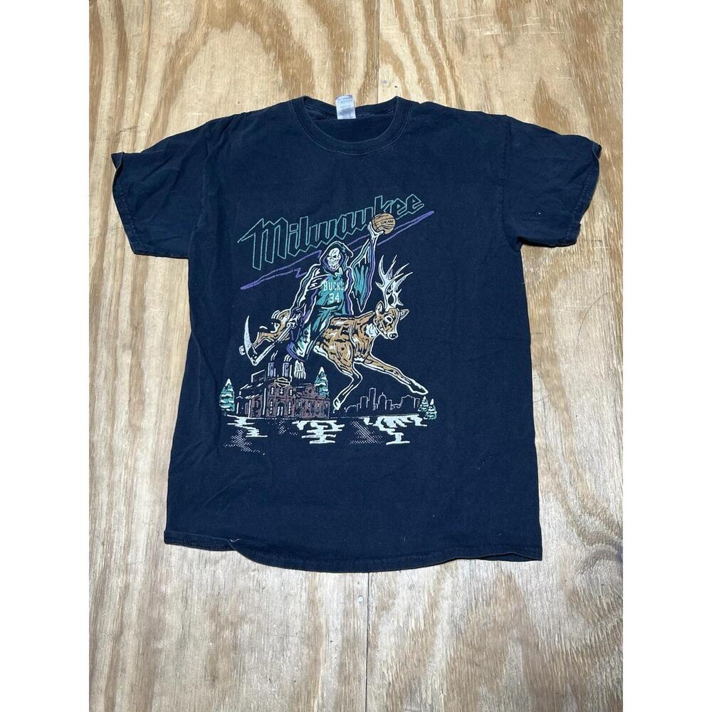 Milwaukee Bucks T Shirt Giannis Antetokounmpo Reaper Unisex M Black J8